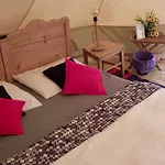 Tiszaglamping, The Belgian Hideaway Luksustelt