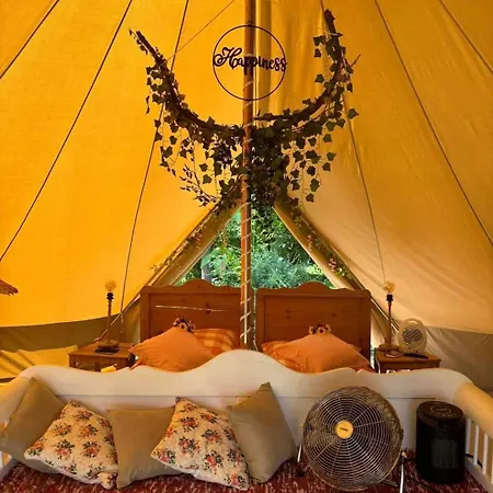 Tiszaglamping, The Belgian Hideaway *