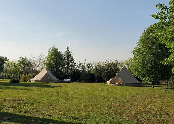 Tiszaglamping, The Belgian Hideaway Tiszacsege